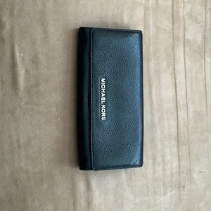 Micheal Kors wallet